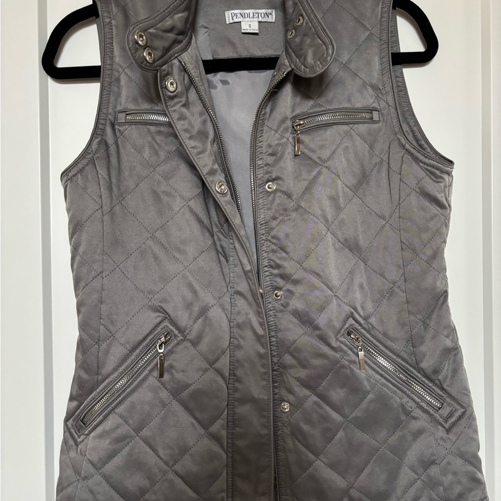 Pendleton Gray Quilted Women's Vest